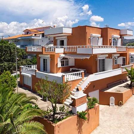 Gonates 아파트호텔