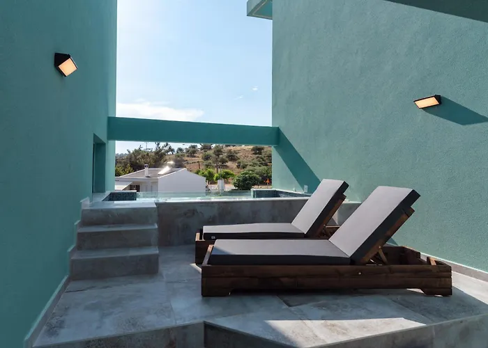 Gonates Apartahotel 4*