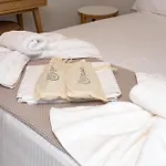 Gonates Apartahotel