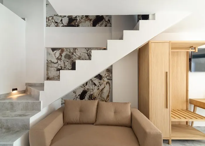 Gonates 4* 利迈纳里亚